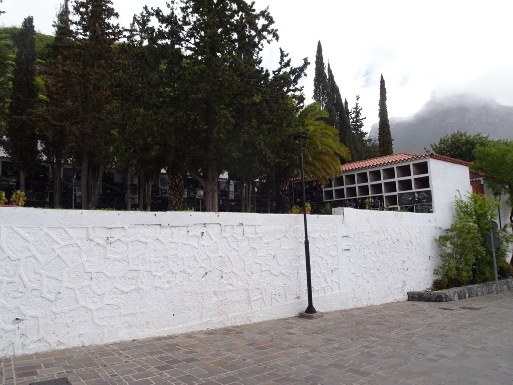 Cemetery next to the Calle Dr. Domingo Hernández Guerra street