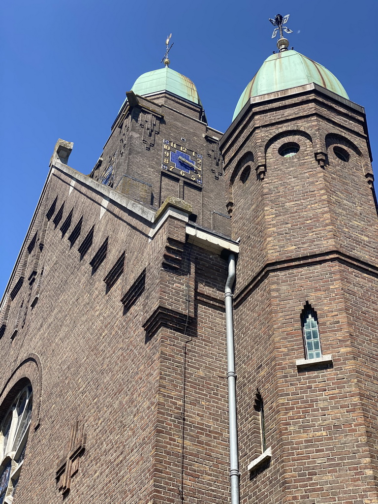 Southwest facade of the Sint-Willibrorduskerk church