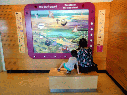 Miaomiao and Max playing a game at the Vogelverdieping room at the Ecomare seal sanctuary at De Koog
