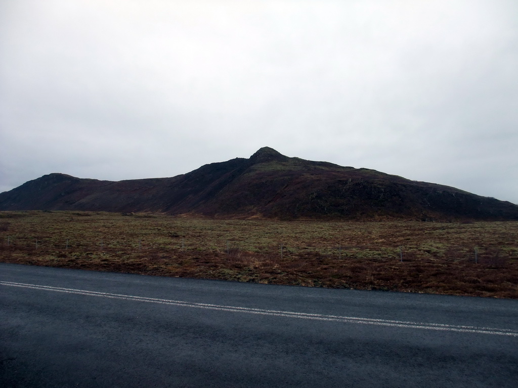 The Þingvallavegur road to Geysir and hills on the north side of Þingvellir National Park