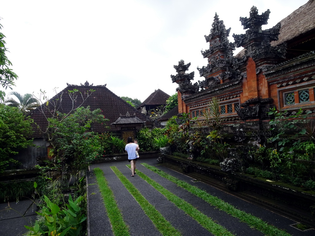 Miaomiao and Max at the front left of the Pura Taman Saraswati temple