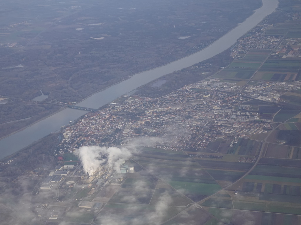 The Danube river and the town of Tulln, viewed from the airplane from Eindhoven