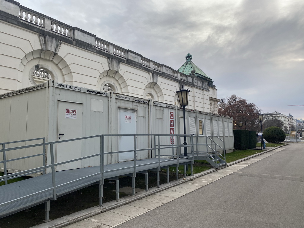 North side of the Schmetterlinghaus building at the square at the north side of the Burggarten park