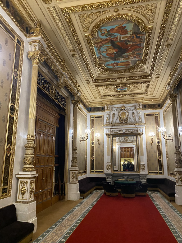 Interior of the Tea Salon at the upper floor of the Wiener Staatsoper building