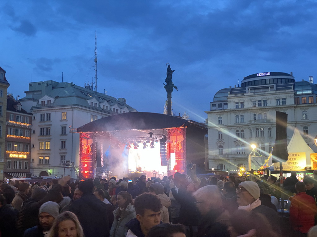 Silvesterpfad stage at the Am Hof square, at sunset