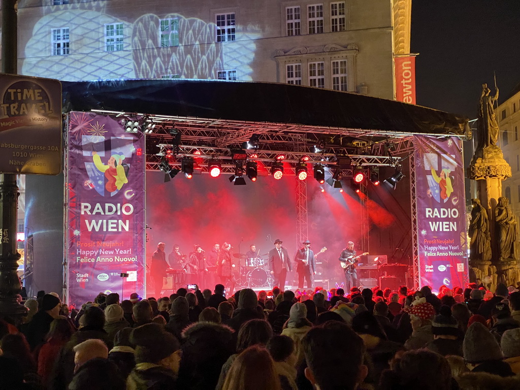 Silvesterpfad stage at the Freyung square, by night