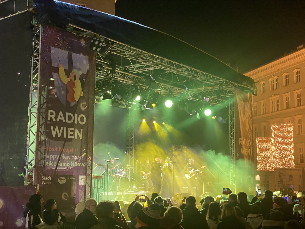 Silvesterpfad stage at the Freyung square, by night