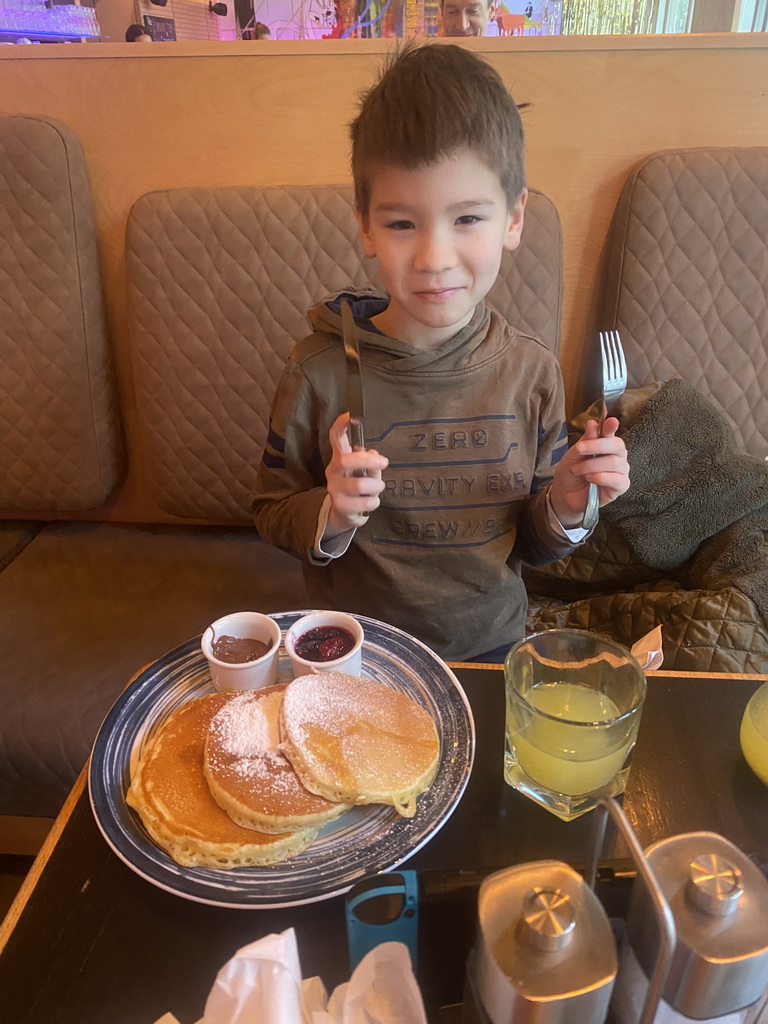 Max having pancakes at the Stadtcafé restaurant