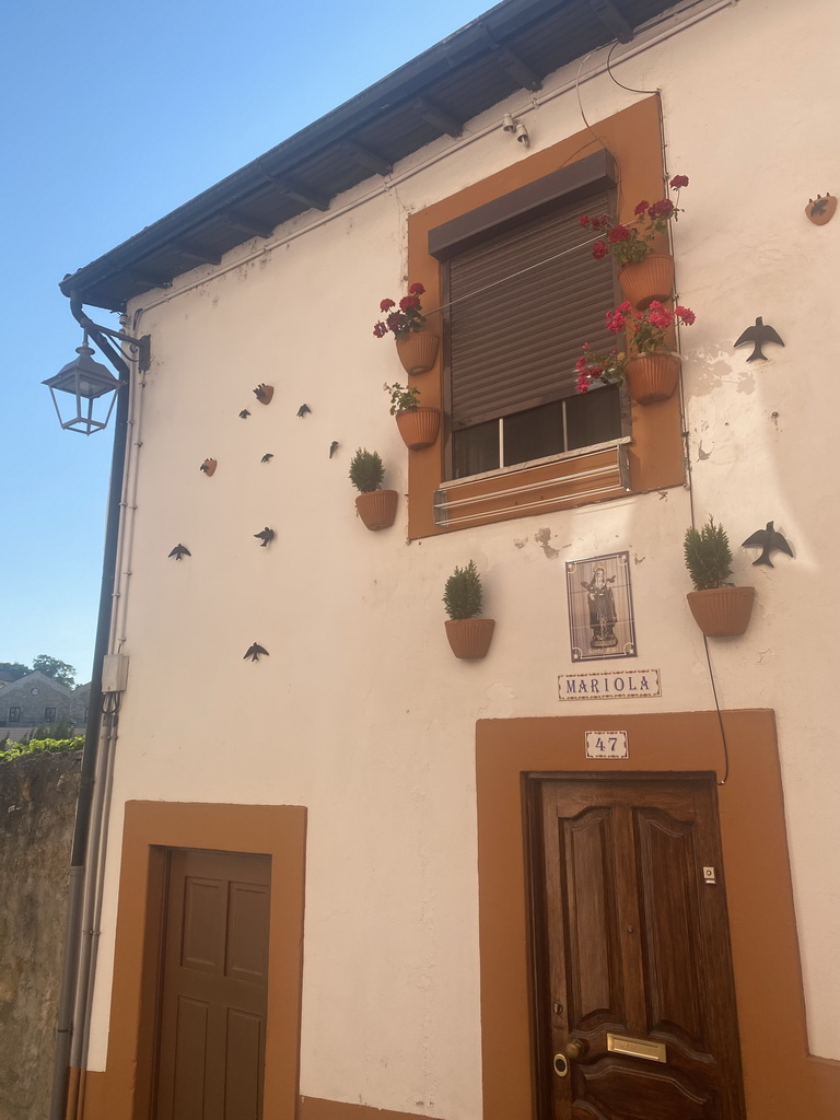 Facade of a house at the Rua Pinhal street